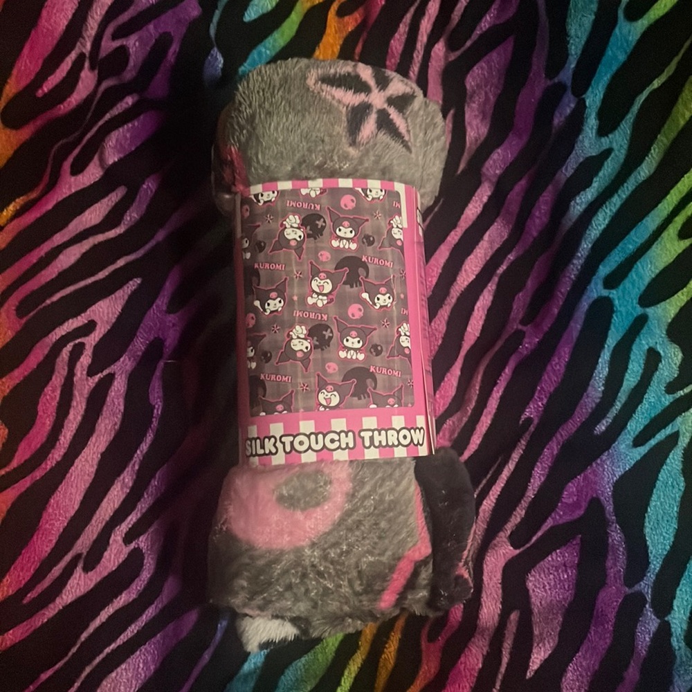 Kuromi Blanket (rare)